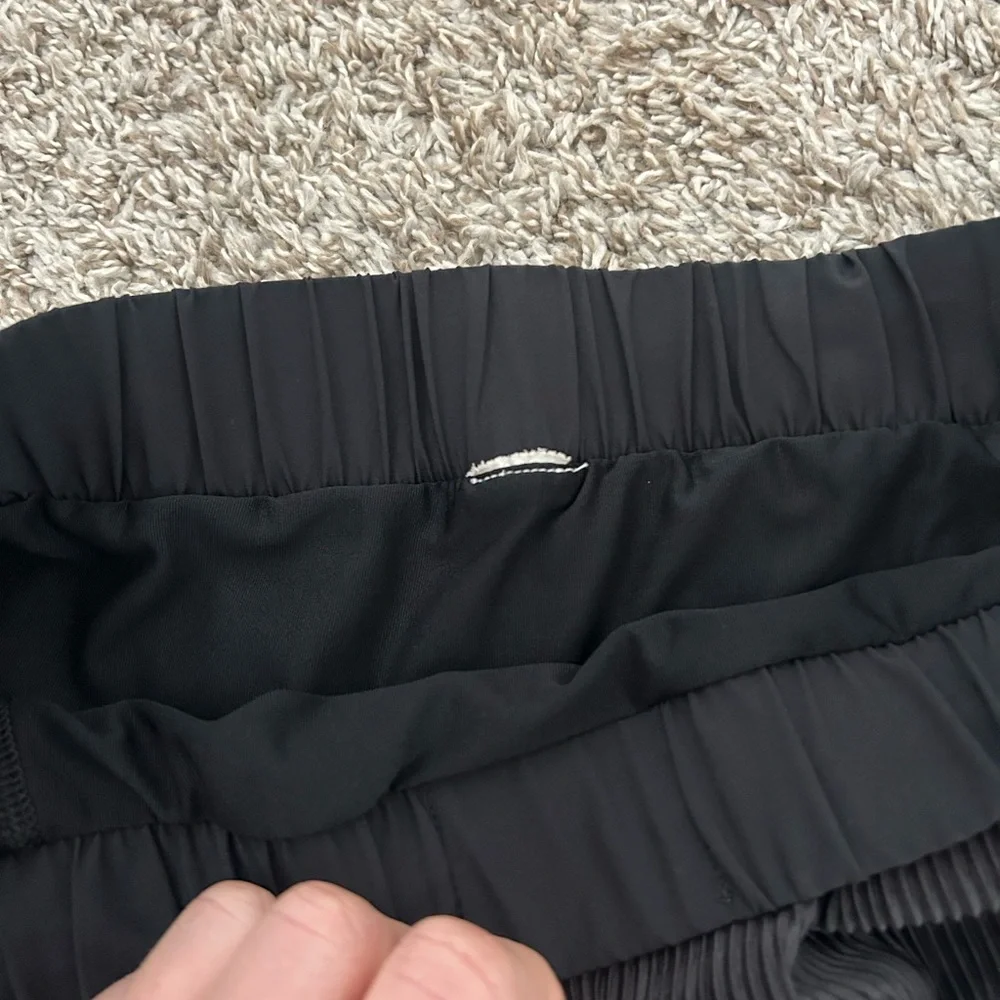 Alo micro plisse skirt